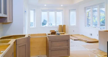 hiring general contractor
